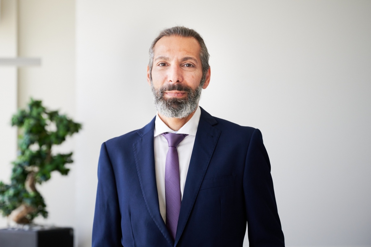 Reza Gashtil, Head of Cloud bei adesso, verantwortet die Beratung von Unternehmen bezüglich Cloud-First-Strategien und Cloud-Computing-Technologien. (Copyright: adesso)